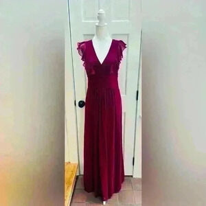 Reverie long dress, size 6 wine color, V neckline, open back, pleated waistline